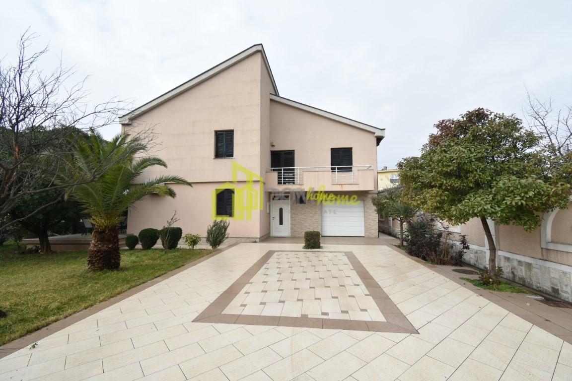 Kuća/Rezidancijalni objekat 286,19m2, Ibričevina